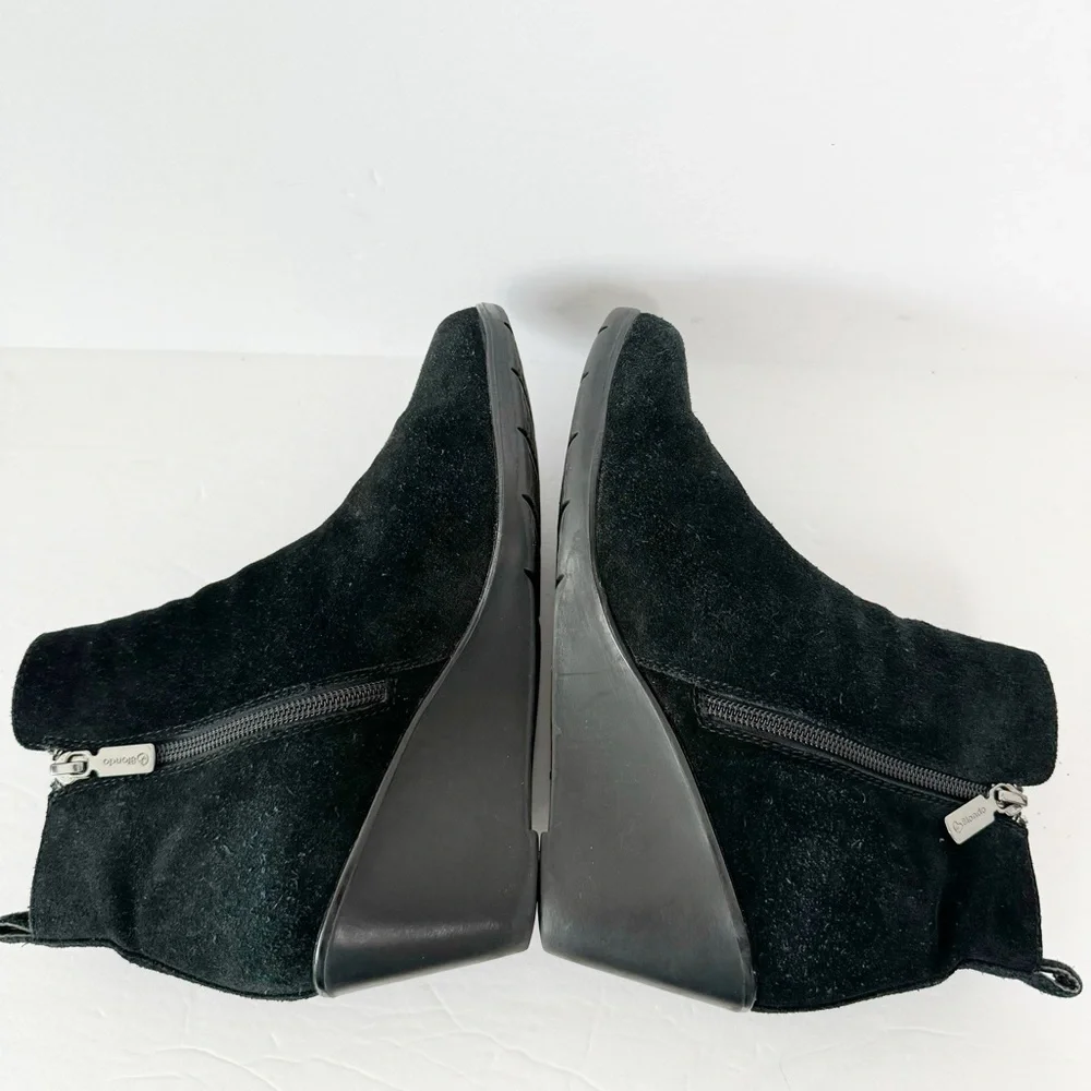 Blondo Waterproof Black Suede Wedge Rain Bootie Sz 7.5 Winter Outdoors Gorpcore